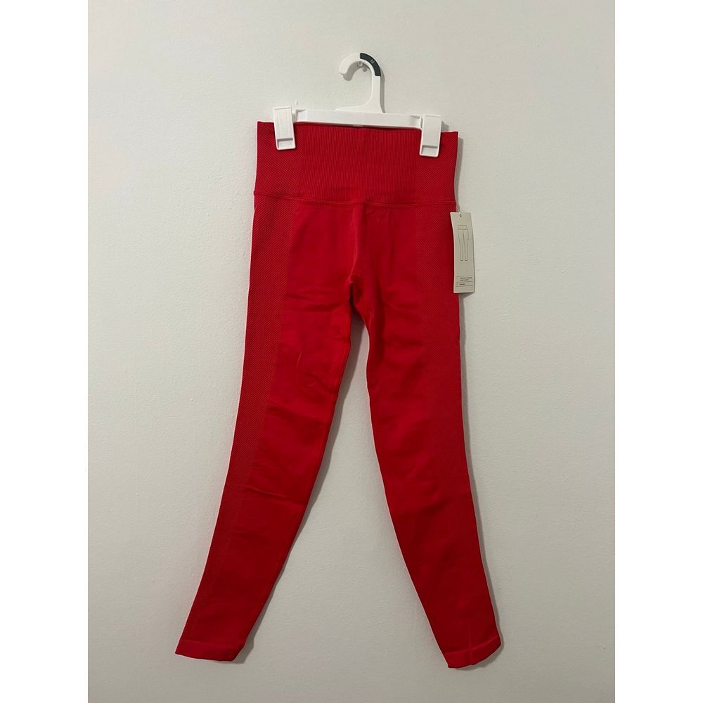 NWT ALL IN MOTION LEGGINGS SIZE‎ S
